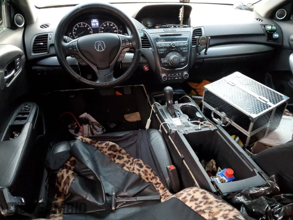 2015 Acura RDX Tech Pkg with VIN 5J8TB3H53FL005761, listed as a Copart auction lot 85149684 with 64,972 mi miles and Salvage Title. Bid and sale history available at carsss.com. Image 8.