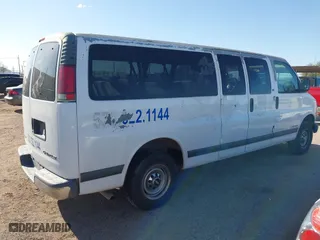 2001 Chevrolet Express Van with VIN 1GAHG39R211180863, listed as a IAAI auction lot 41855235 with 148,672 mi miles. Bid and sale history available at carsss.com. Image 4.