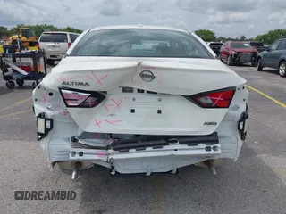2025 Nissan Altima SV with VIN 1N4BL4DW9SN354116, listed as a IAAI auction lot 41757622 with 3,013 mi miles and . Bid and sale history available at DreamBid. Image 6.