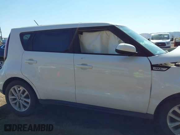 2017 Kia Soul + with VIN KNDJP3A56H7415368, listed as a IAAI auction lot 41835808 with 1 mi miles. Bid and sale history available at carsss.com. Image 13.