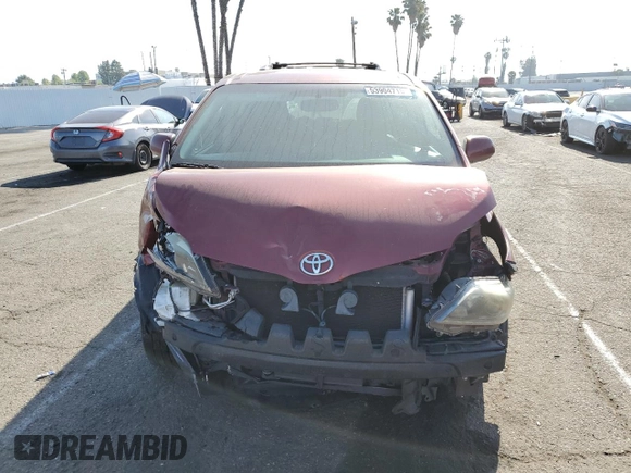 2017 Toyota Sienna SE with VIN 5TDXZ3DC3HS880002, listed as a Copart auction lot 53904715 with 159,132 mi miles and Salvage title. Bid and sale history available at DreamBid. Image 5.