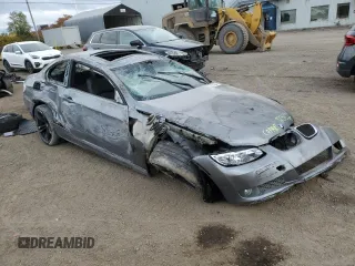 2009 BMW 3 Series 335i z VIN WBAWB73559P046378, wystawiony jako Copart lot #75352044 z przebiegiem Nie podano mil oraz Nie do naprawy • Non repairable. Historia ofert i sprzedaży dostępna na DreamBid. Obrazek 4.
