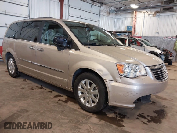 2014 Chrysler Town & Country Touring with VIN 2C4RC1BG2ER422914, listed as a IAAI auction lot 42017742 with 49,856 mi miles and . Bid and sale history available at DreamBid. Image 1.