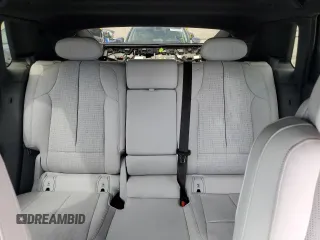 2024 Cadillac LYRIQ Luxury z VIN 1GYKPRRK6RZ104038, wystawiony jako Copart lot #51623145 z przebiegiem Nie podano mil oraz Szkody całkowita. Historia ofert i sprzedaży dostępna na DreamBid. Obrazek 10.