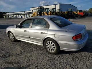 2005 Hyundai Sonata GLS with VIN KMHWF35H95A116657, listed as a Copart auction lot 77614154 with 101,164 mi miles and Salvage Title. Bid and sale history available at carsss.com. Image 2.