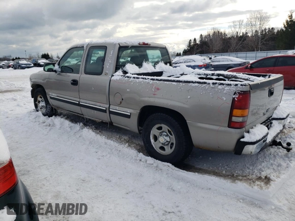 2000 Chevrolet Silverado 1500 LS with VIN 2GCEC19V7Y1242382, listed as a Copart auction lot 44953245 with 290,591 mi miles and Clean Title. Bid and sale history available at carsss.com. Image 2.