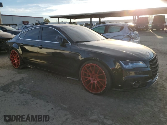 2012 Audi A7 Prestige with VIN WAUSGAFC8CN015376, listed as a Copart auction lot 41500135 with 109,981 mi miles and Salvage title. Bid and sale history available at DreamBid. Image 4.