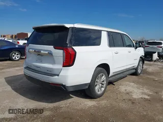 2021 GMC Yukon XL SLT with VIN 1GKS1GKD6MR100561, listed as a IAAI auction lot 41609215 with 37,429 mi miles and . Bid and sale history available at carsss.com. Image 4.