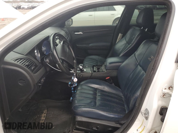 2014 Chrysler 300 with VIN 2C3CCABG0EH301699, listed as a Copart auction lot 43661855 with 183,371 mi miles and Salvage Title. Bid and sale history available at carsss.com. Image 7.