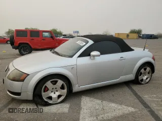 2001 Audi TT with VIN TRUUT28N711004164, listed as a Copart auction lot 71072624 with 135,272 mi miles and Salvage Title. Bid and sale history available at carsss.com. Image 1.