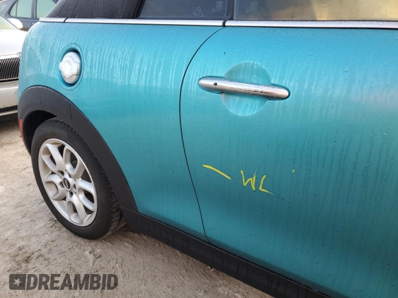 2017 MINI Convertible Cooper S z VIN WMWWG9C38H3A92775, wystawiony jako Copart lot #76286724 z przebiegiem Nie podano mil oraz Szkoda całkowita • Salvage title. Historia ofert i sprzedaży dostępna na DreamBid. Obrazek 12.