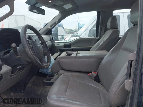 2018 Ford F-250 XL with VIN 1FT7X2B68JEB42589, listed as a IAAI auction lot 42105402 with 295,044 mi miles and . Bid and sale history available at DreamBid. Image 5.