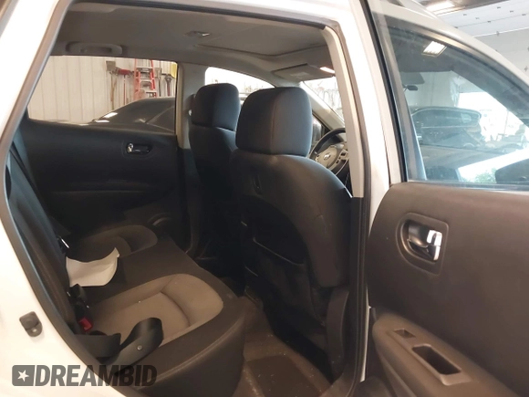 2011 Nissan Rogue S z VIN JN8AS5MV7BW256822, wystawiony jako IAAI lot #42323266 z przebiegiem 130 313 mil mil oraz . Historia ofert i sprzedaży dostępna na DreamBid. Obrazek 8.