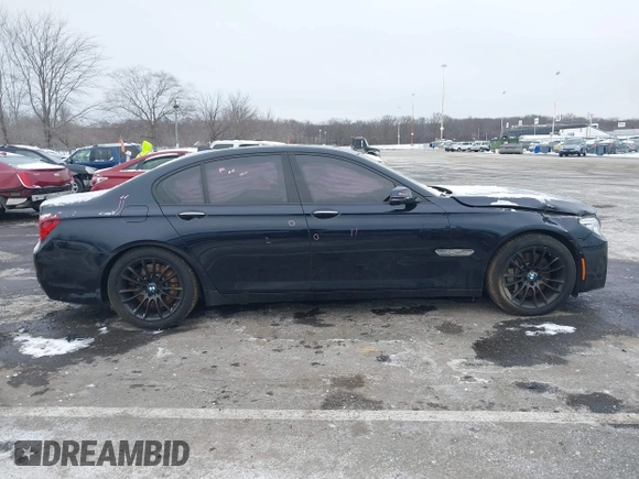 2015 BMW 7 Series 750i xDrive with VIN WBAYB6C54FD225432, listed as a IAAI auction lot 41286904 with 94,139 mi miles. Bid and sale history available at carsss.com. Image 13.