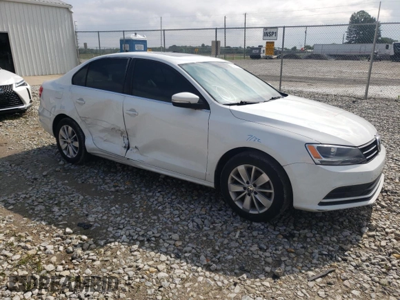 2015 Volkswagen Jetta SE с VIN 3VWD17AJ7FM283448, выставлен на аукционе Copart как лот 60910955 с пробегом 76 808 миль миль и Списание • Salvage title. История ставок и продаж доступна на DreamBid. Изображение 4.