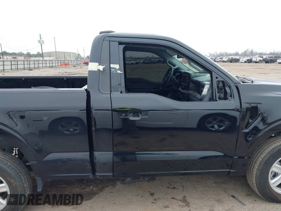 2023 Ford F-150 XL with VIN 1FTMF1C50PKE33412, listed as a IAAI auction lot 41391359 with 19,344 mi miles and . Bid and sale history available at carsss.com. Image 14.