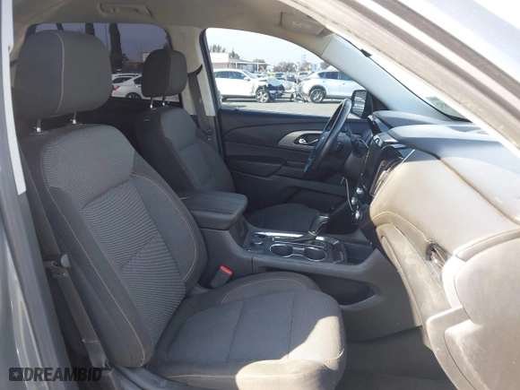 2018 Chevrolet Traverse LT Cloth with VIN 1GNERGKWXJJ214423, listed as a IAAI auction lot 41687852 with 96,127 mi miles. Bid and sale history available at carsss.com. Image 5.