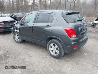 2019 Chevrolet Trax LS with VIN 3GNCJNSB5KL386143, listed as a IAAI auction lot 41848085 with 78,680 mi miles and . Bid and sale history available at DreamBid. Image 3.