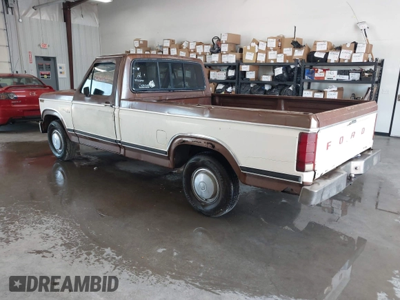 1981 Ford F-150 с VIN 1FTDF15F3BUA40006, выставлен на аукционе IAAI как лот 42456045 с пробегом 53 417 миль миль и . История ставок и продаж доступна на DreamBid. Изображение 3.