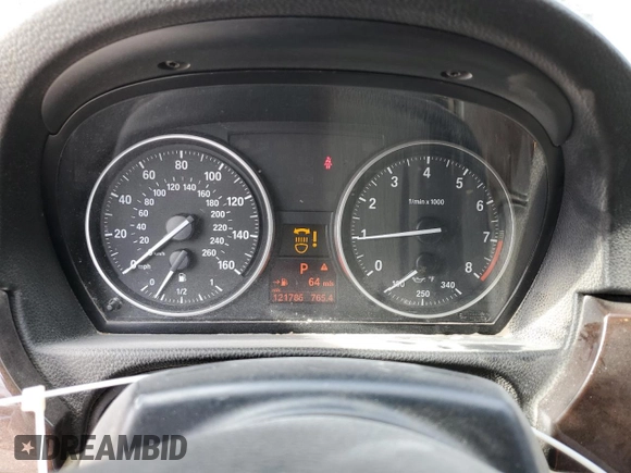 2013 BMW 3 Series 328i with VIN WBADW3C55DJ528011, listed as a Copart auction lot 47391275 with 121,785 mi miles and Salvage Title. Bid and sale history available at carsss.com. Image 9.