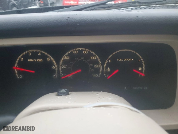 2003 Lincoln Aviator Premium with VIN 5LMEU78H33ZJ35186, listed as a Copart auction lot 83209354 with 300,698 mi miles and Salvage Title. Bid and sale history available at carsss.com. Image 9.