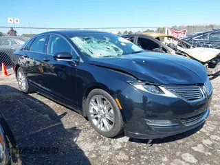2016 Lincoln MKZ z VIN 3LN6L2G92GR612255, wystawiony jako IAAI lot #41647296 z przebiegiem 130 996 mil mil oraz . Historia ofert i sprzedaży dostępna na DreamBid. Obrazek 13.