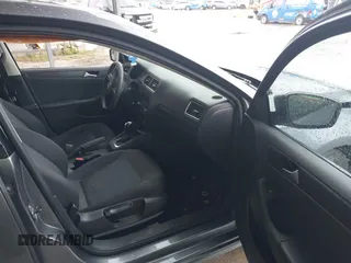 2013 Volkswagen Jetta S с VIN 3VW2K7AJ4DM216470, выставлен на аукционе IAAI как лот 41619015 с пробегом 110 162 миль миль и . История ставок и продаж доступна на DreamBid. Изображение 5.