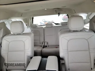 2020 Lincoln Navigator Reserve z VIN 5LMJJ2KTXLEL15201, wystawiony jako Copart lot #41834304 z przebiegiem 18 994 mil mil oraz . Historia ofert i sprzedaży dostępna na DreamBid. Obrazek 10.