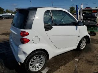 2011 Smart fortwo Pure with VIN WMEEJ3BA9BK474094, listed as a Copart auction lot 74012374 with 47,560 mi miles and Clean title. Bid and sale history available at DreamBid. Image 3.