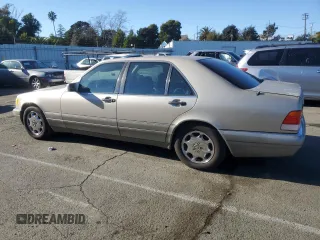 1995 Mercedes-Benz S with VIN WDBGA51E4SA202452, listed as a Copart auction lot 42133385 with 165,561 mi miles and Clean Title. Bid and sale history available at DreamBid. Image 2.
