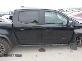 2018 Chevrolet Colorado 4WD ZR2 with VIN 1GCGTEENXJ1164617, listed as a IAAI auction lot 41354074 with 61,155 mi miles. Bid and sale history available at carsss.com. Image 13.