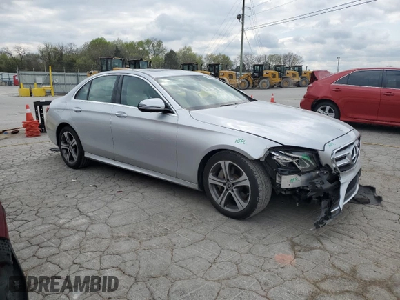 2020 Mercedes-Benz E-Class E 350 with VIN WDDZF8EB9LA707097, listed as a Copart auction lot 52380605 with 33,417 mi miles and Salvage Title. Bid and sale history available at carsss.com. Image 4.