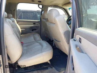 2002 Chevrolet Suburban LS with VIN 3GNEC16Z62G198727, listed as a IAAI auction lot 41843171 with 342,212 mi miles. Bid and sale history available at carsss.com. Image 8.