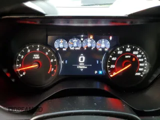 2023 Chevrolet Camaro ZL1 z VIN 1G1FK1R64P0104947, wystawiony jako Copart lot #56560435 z przebiegiem 17 503 mil mil oraz Szkody całkowita. Historia ofert i sprzedaży dostępna na DreamBid. Obrazek 9.