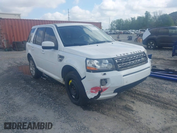 2013 Land Rover LR2 z VIN SALFR2BG3DH359509, wystawiony jako IAAI lot #41947602 z przebiegiem 144 411 mil mil oraz . Historia ofert i sprzedaży dostępna na DreamBid. Obrazek 1.