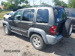 2005 Jeep Liberty Sport with VIN 1J4GL48545W655788, listed as a IAAI auction lot 41914703 with 166,899 mi miles and . Bid and sale history available at carsss.com. Image 3.