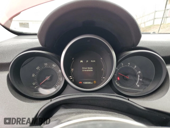 2016 FIAT 500X Trekking z VIN ZFBCFYCT0GP335243, wystawiony jako Copart lot #52289595 z przebiegiem 108 599 mil mil oraz Szkoda całkowita • Salvage title. Historia ofert i sprzedaży dostępna na DreamBid. Obrazek 9.