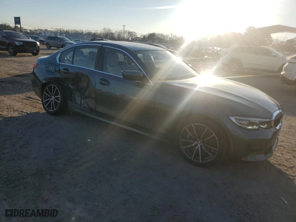 2020 BMW 3 Series 330i with VIN WBA5R1C08LFH49143, listed as a Copart auction lot 46359205 with 16,620 mi miles and Salvage Title. Bid and sale history available at carsss.com. Image 4.