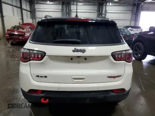 2019 Jeep Compass Trailhawk z VIN 3C4NJDDBXKT619295, wystawiony jako Copart lot #64258625 z przebiegiem 84 916 mil mil oraz Szkoda całkowita • Salvage title. Historia ofert i sprzedaży dostępna na DreamBid. Obrazek 6.