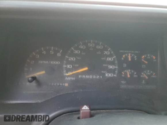 1999 Chevrolet Suburban with VIN 3GNEC16R3XG247177, listed as a Copart auction lot 75674564 with 132,546 mi miles and Non Repairable. Bid and sale history available at carsss.com. Image 9.