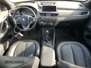 2017 BMW X1 xDrive28i with VIN WBXHT3Z32H4A54399, listed as a Copart auction lot 53112515 with 164,260 mi miles and Clean Title. Bid and sale history available at carsss.com. Image 8.