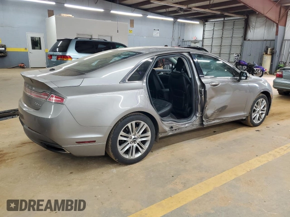2015 Lincoln MKZ with VIN 3LN6L2G95FR624754, listed as a Copart auction lot 55557745 with 84,602 mi miles and Salvage title. Bid and sale history available at DreamBid. Image 3.