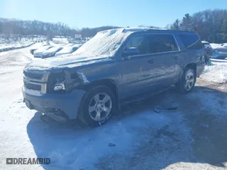 2016 Chevrolet Suburban LT with VIN 1GNSKHKC3GR274430, listed as a IAAI auction lot 41463854 with 157,035 mi miles. Bid and sale history available at carsss.com. Image 17.