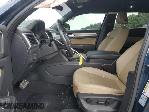 2020 Volkswagen Atlas SE with VIN 1V26E2CA2LC231768, listed as a Copart auction lot 57769365 with 68,185 mi miles and Salvage title. Bid and sale history available at DreamBid. Image 7.