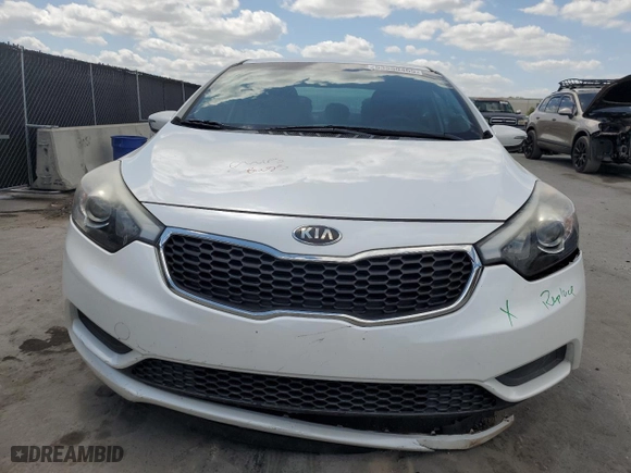 2014 Kia Forte LX with VIN KNAFX4A62E5204645, listed as a Copart auction lot 53580465 with 50,576 mi miles and Salvage Title. Bid and sale history available at carsss.com. Image 5.