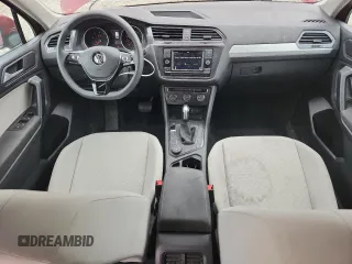 2019 Volkswagen Tiguan S z VIN 3VV0B7AX1KM180153, wystawiony jako Copart lot #60573955 z przebiegiem 66 995 mil mil oraz Szkoda całkowita • Salvage title. Historia ofert i sprzedaży dostępna na DreamBid. Obrazek 8.