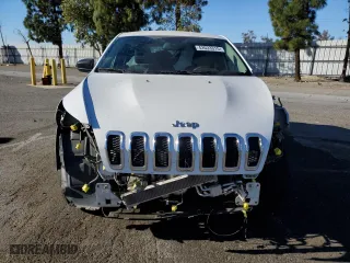 2017 Jeep Cherokee Sport with VIN 1C4PJLAB9HW663234, listed as a Copart auction lot 42033315 with 111,421 mi miles and Salvage Title. Bid and sale history available at carsss.com. Image 5.