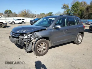 2016 Volkswagen Tiguan S with VIN WVGBV7AX0GW524346, listed as a Copart auction lot 87221564 with 163,609 mi miles and Salvage Title. Bid and sale history available at DreamBid. Image 1.