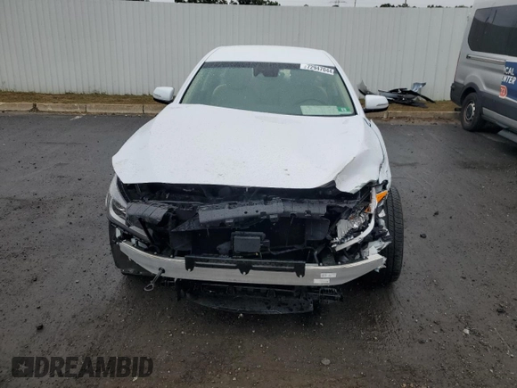 2018 Genesis G80 3.8L with VIN KMHGN4JE0JU240981, listed as a Copart auction lot 72947044 with 43,870 mi miles and Salvage Title. Bid and sale history available at carsss.com. Image 5.