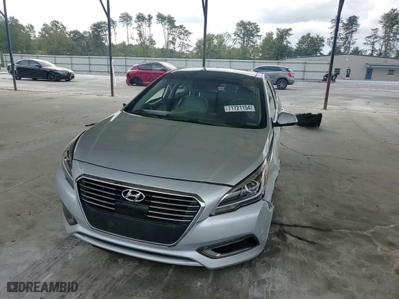 2017 Hyundai Sonata Hybrid Limited with VIN KMHE34L34HA066580, listed as a Copart auction lot 77194564 with 97,596 mi miles and Salvage Title. Bid and sale history available at carsss.com. Image 10.